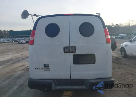 2012 Chevrolet Express 2500 Work Van z USA, uszkodzony, nr VIN 1GCWGFCA1C1179337